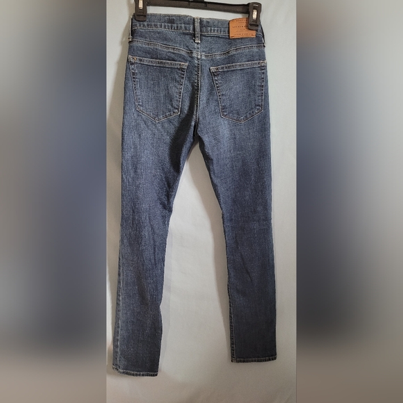 Lucky Brand Straight Leg Jeans - Picture 5 of 7